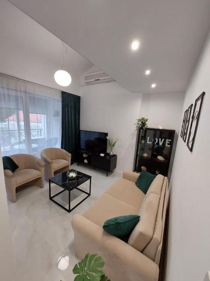 Apartments Antunovic Макарска Экстерьер фото